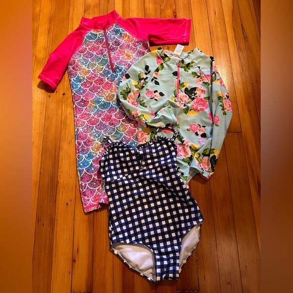 Three Girl Bathing Suits Size 6 - Picture 1 of 4